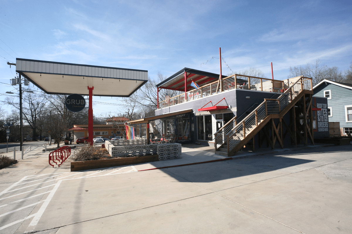 an outside of a restaurant